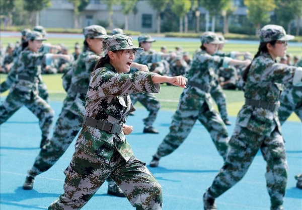 叛逆学校环境