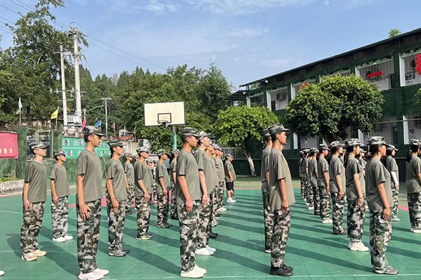 雷鹰青少年素质教育环境4